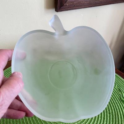 Vintage Frosted Glass Apple Bowl Set 1