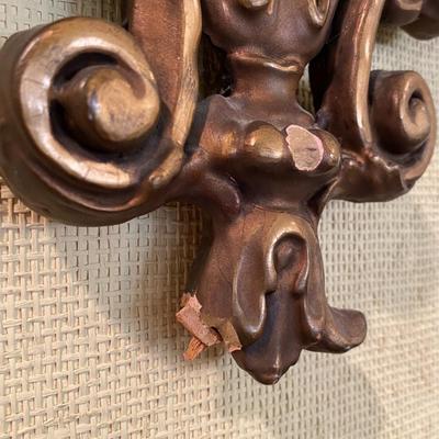 Antique Round Mirror with Hand Carved Baroque Gilt Frame