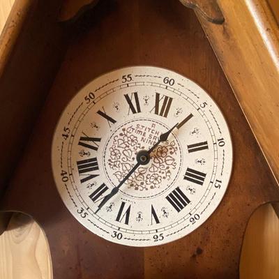 Vintage Howard Miller Wall Clock from Barwick Clocks