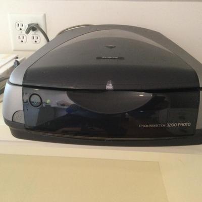 1032 Epson Perfection 3200 Photo Scanner