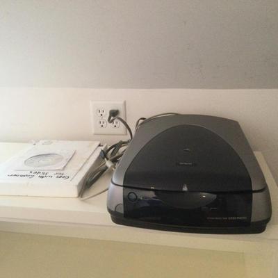 1032 Epson Perfection 3200 Photo Scanner