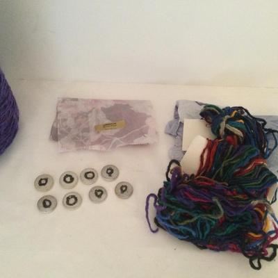 1030 Irish Arran Wool Spool and Ceramic Buttons