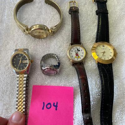 Lot of Unique Watches Mickey Mouse, Ring watch