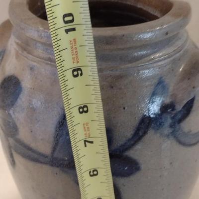 Vintage Northern Stoneware One-Gallon Crock