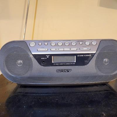 Sony CFD-S05 CD Player and AM/FM radio