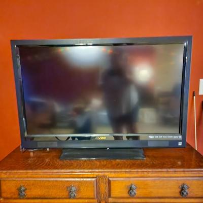Vizio E420VO 42" 1080p LCD TV