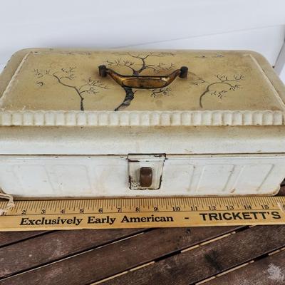 Vintage German Porcelain Enamel Hinged Breadbox