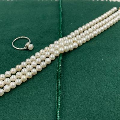 Triple strand pearl bracelet and ring