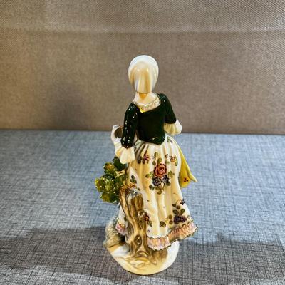 Keiser Fine Porcelain Figurine Woman with a Yellow Apron 