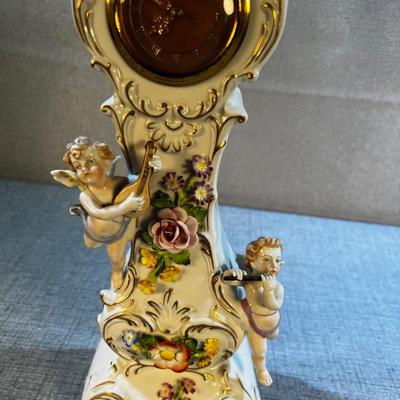 Porcelain Clock with Putty / Cherubs Made in Germany 