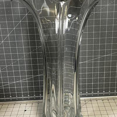 Clear Glass Vase 19