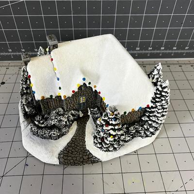 Thomas Kinkade, Hawthorne Village: A0977  Village Antique 