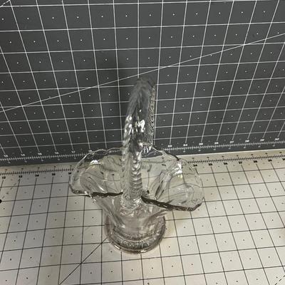 Lovely Glass Brides Basket for The Up coming Holidays 