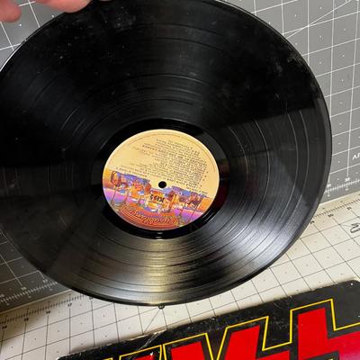 2 KISS Albums 
