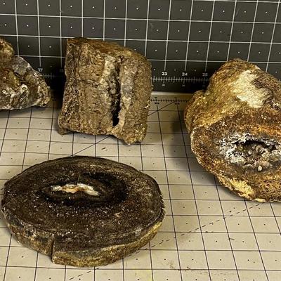 Pile-O Rock (Geodes Perhaps!) 