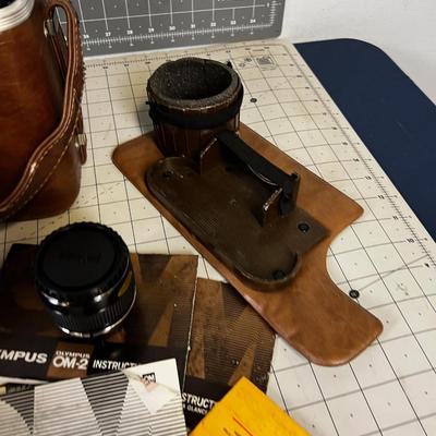 Case with an Olympus OM2 Lenses