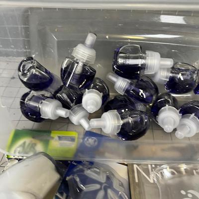 Tub of Air Wicks Lots! 