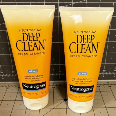 Neutrogena Deep Clean Cleanser 