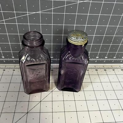 2 GEBHARDT EAGLE Chili Powder  Purple Bottles 
