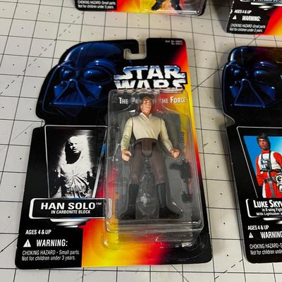 (4) Star Wars Power of the Force Set B NEW on the Card