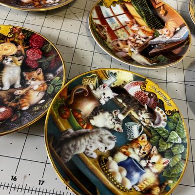 Calendar with 12 Months of Kitten Plates Plus the Wall Plaque Holder and 31 Days of Tiles. By Jergens Schultz 