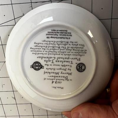 Calendar with 12 Months of Kitten Plates Plus the Wall Plaque Holder and 31 Days of Tiles. By Jergens Schultz 