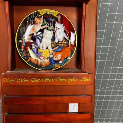 Calendar with 12 Months of Kitten Plates Plus the Wall Plaque Holder and 31 Days of Tiles. By Jergens Schultz 