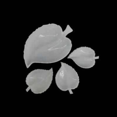 (4 pcs) White Glass Leaf Dishes