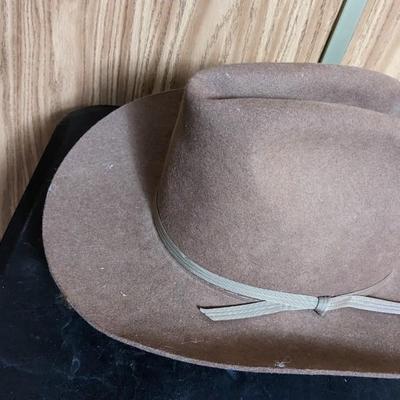 Men's Specialty Hats