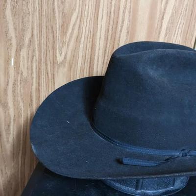 Men's Specialty Hats