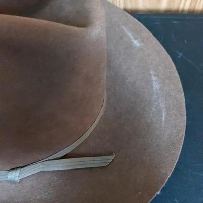 Men's Specialty Hats