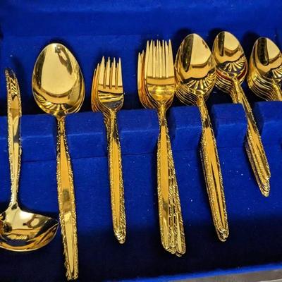 Crystal, Cut Glass, and Silverplate Service