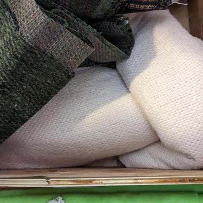 Linen Trunk
