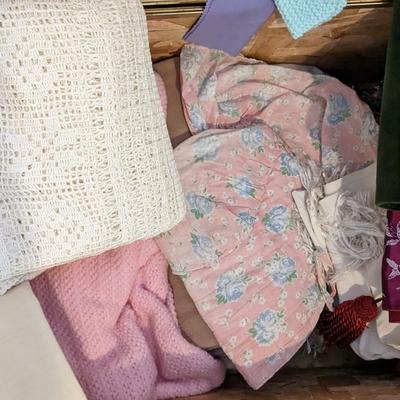 Linen Trunk
