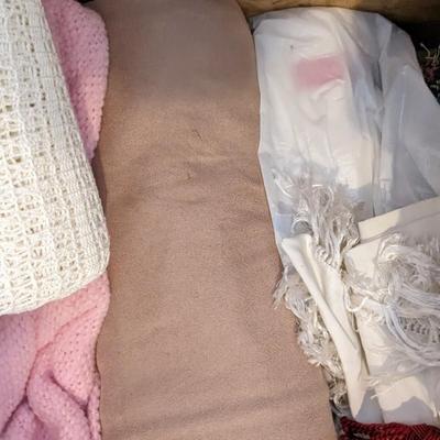 Linen Trunk
