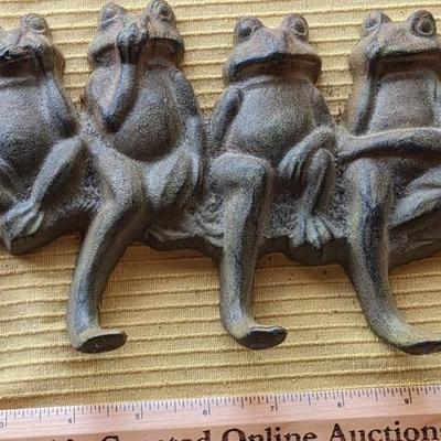 Cast Iron 11.75" Rustic Black Frogs Hanger