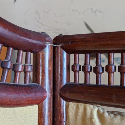 Vintage Linen Trifold Privacy Divider