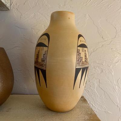 Colleen Poleahla Hopi pot