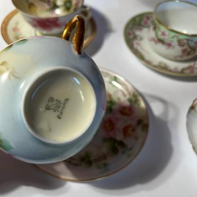 Green Floral Tea Cups w/Saucers (4)