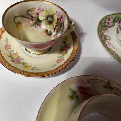 Green Floral Tea Cups w/Saucers (4)