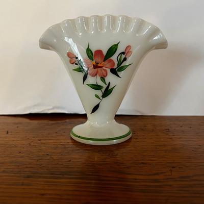 Fenton Milk Glass Fan Vase