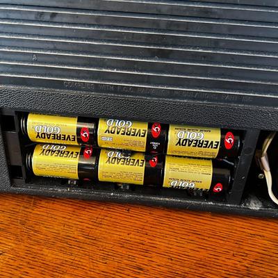 General Electric World Monitor Radio