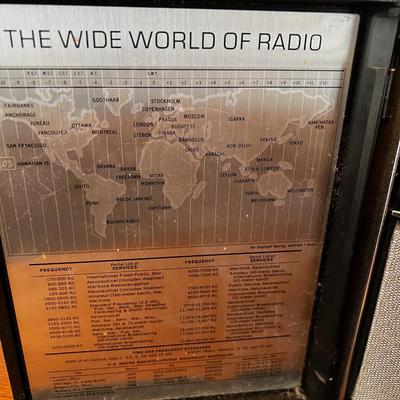 General Electric World Monitor Radio