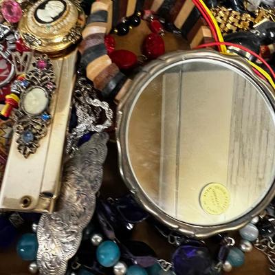 Tray of Vintage Jewelry 