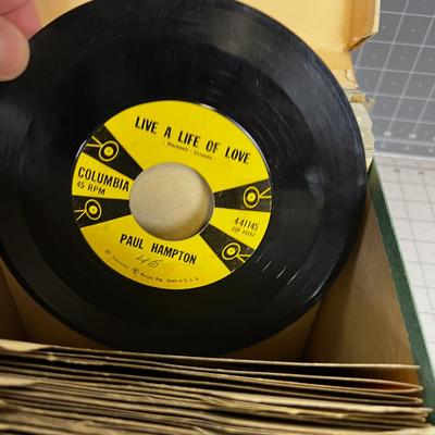 Box of 45 Records; A lot of Country 