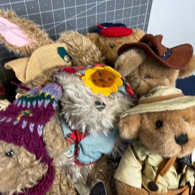 Lot of Bears! And lots of them. 