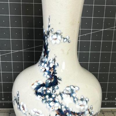 Japanese ceramic Vase, Vintage