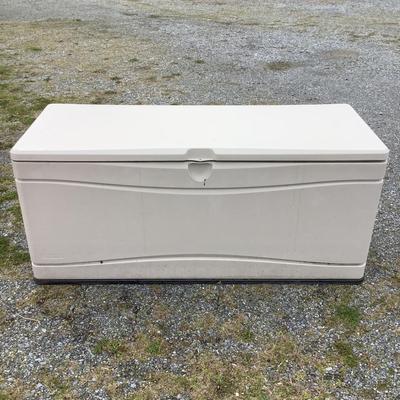 107 Lifetime 130 Gallon Outdoor Storage Box