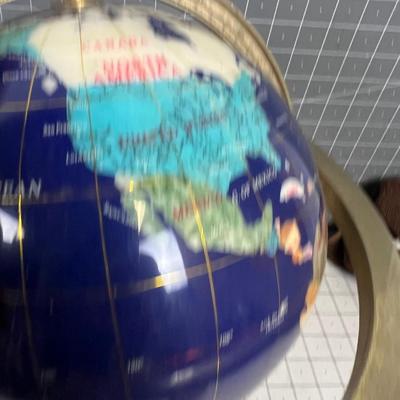 Globe, Brass Stand BEAUTIFUL! 