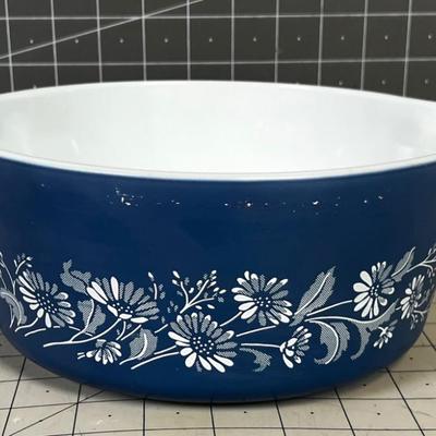 Blue Pyrex Casserole Baking Dish w/Lid (not shown)